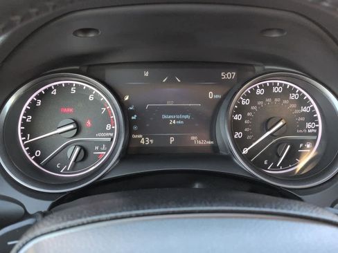 Used 2021 Toyota Camry SE image 30