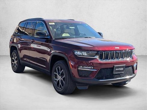 New 2025 Jeep Grand Cherokee Limited image 7