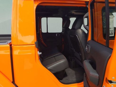 New 2025 Jeep Gladiator Rubicon image 29