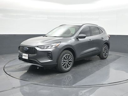 New 2025 Ford Escape SE