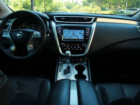 Used 2016 Nissan Murano SV AWD/4WD image 11