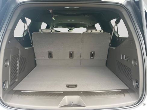 New 2026 Chevrolet Suburban LT w/ LPO, Chrome Package RWD image 7