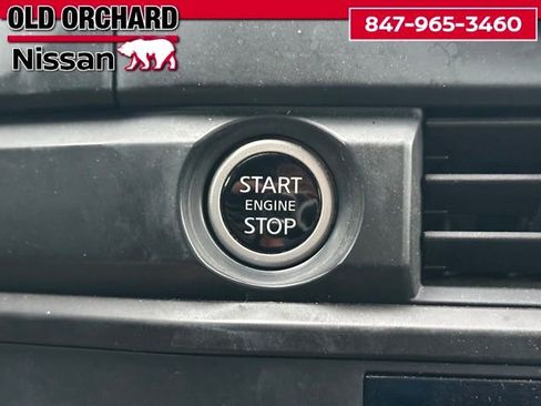Used 2024 Nissan Pathfinder S AWD/4WD image 17