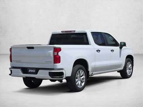Used 2022 Chevrolet Silverado 1500 Custom image 5