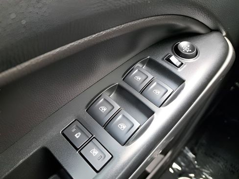 Used 2022 Chevrolet Colorado ZR2 AWD/4WD image 24