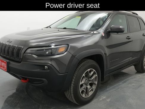 Used 2020 Jeep Cherokee Trailhawk AWD/4WD image 3