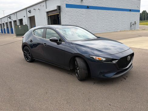 Used 2025 MAZDA MAZDA3 s Sport FWD image 9