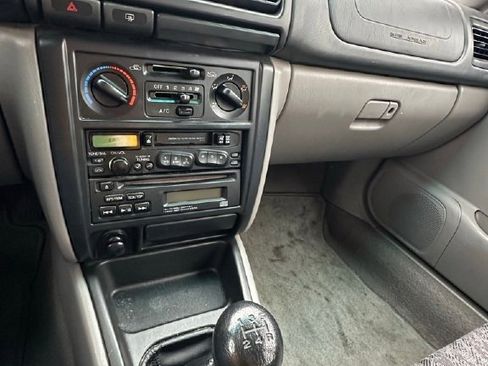 Used 1999 Subaru Forester L image 12