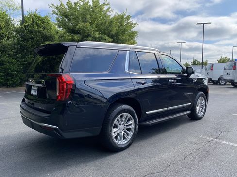 Used 2021 GMC Yukon SLT w/ SLT Premium Package AWD/4WD image 9