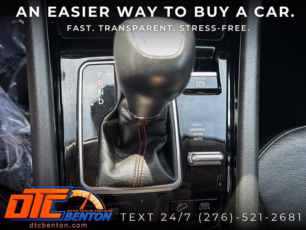 Used 2022 Jeep Compass Trailhawk w/ Trailer Tow Group AWD/4WD image 23