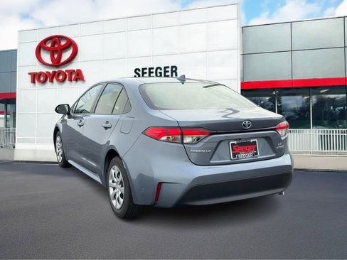 Used 2023 Toyota Corolla Hybrid Sedan image 4