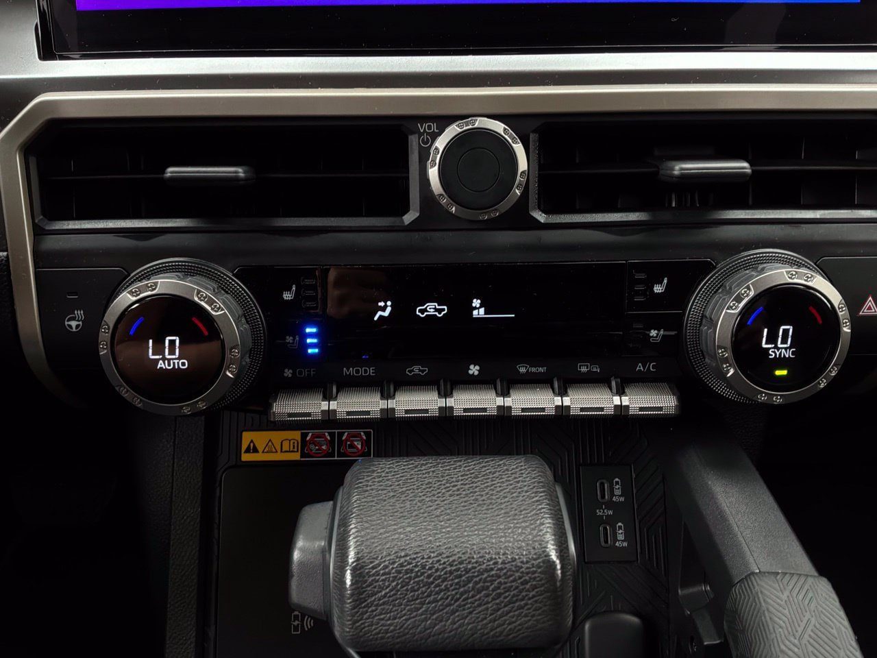 Used 2024 Toyota Tacoma TRD Off-Road w/ TRD Off Road Premium Package AWD/4WD image 38