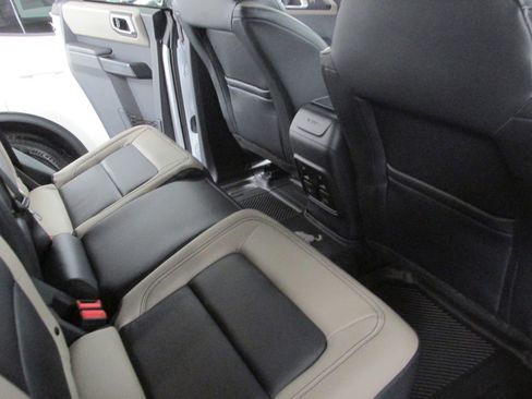 New 2024 Ford Bronco Wildtrak image 23