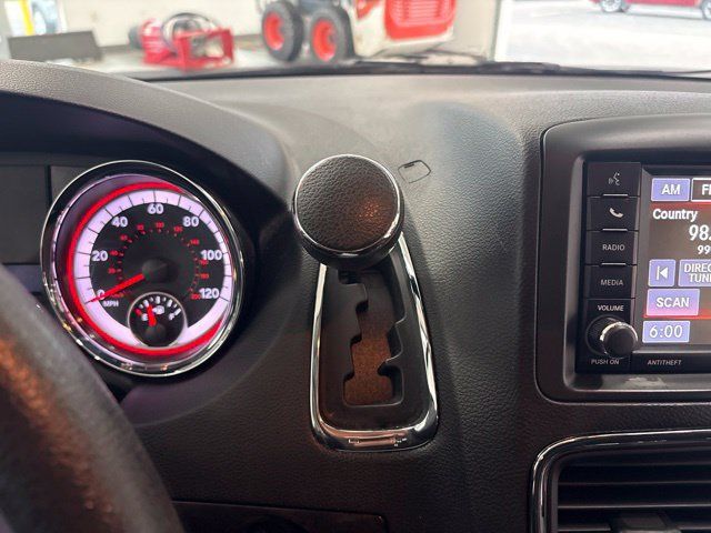 Used 2019 Dodge Grand Caravan SE w/ UConnect Hands-Free Group FWD image 33