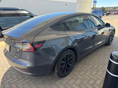 Used 2022 Tesla Model 3 Long Range AWD/4WD image 4