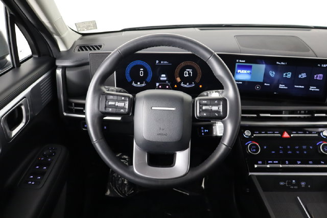 Used 2026 Hyundai Santa Fe SEL FWD image 7