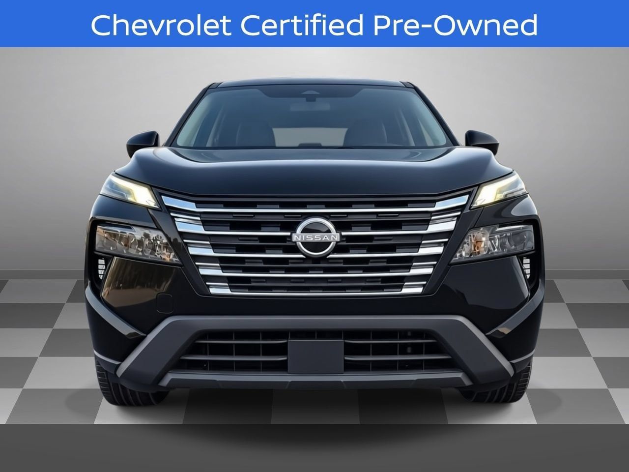 Used 2025 Nissan Rogue SV AWD/4WD image 2