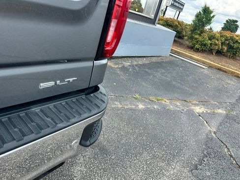 Used 2021 GMC Sierra 1500 SLT w/ SLT Premium Plus Package AWD/4WD image 17