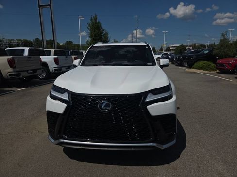 Used 2024 Lexus LX 600 F Sport AWD/4WD image 2