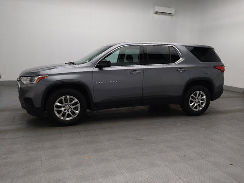 Used 2020 Chevrolet Traverse LS FWD image 2