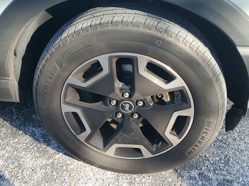 Used 2022 Ford Bronco Sport Outer Banks image 4