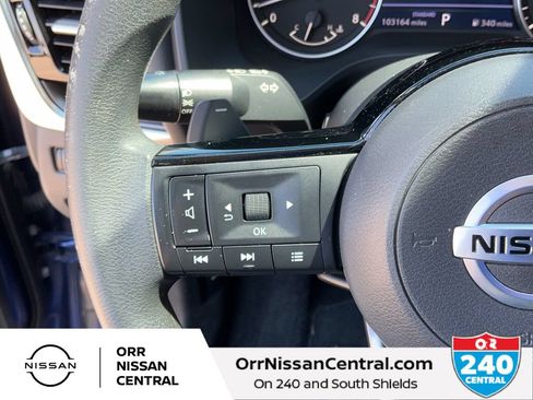 Used 2021 Nissan Rogue SV FWD image 19