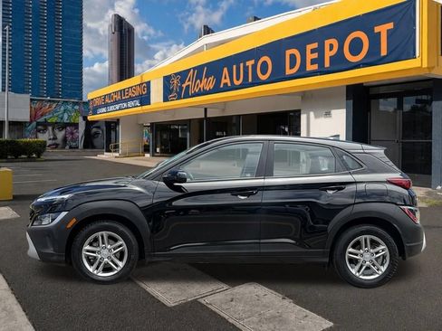 Used 2022 Hyundai Kona SE FWD image 2