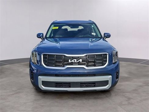 Used 2023 Kia Telluride S w/ S Sunroof Package image 2