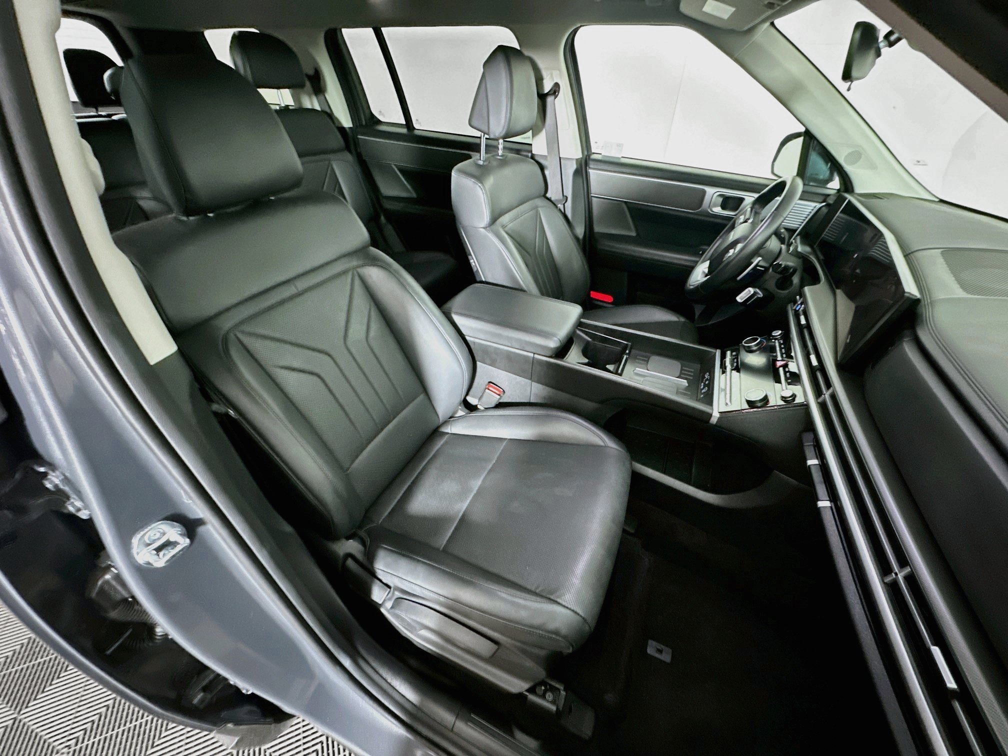 Used 2026 Hyundai Santa Fe SEL FWD image 31