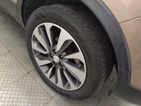 Used 2018 Buick Encore Preferred FWD image 31