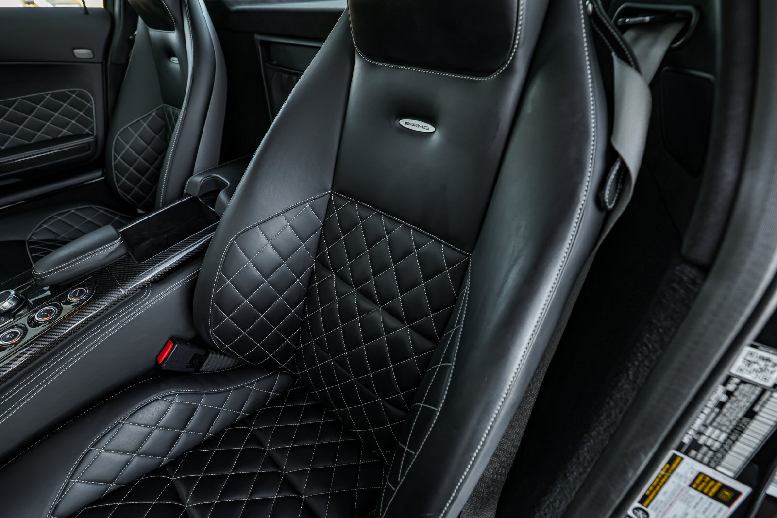 Used 2015 Mercedes-Benz SLS AMG GT Final Edition image 28