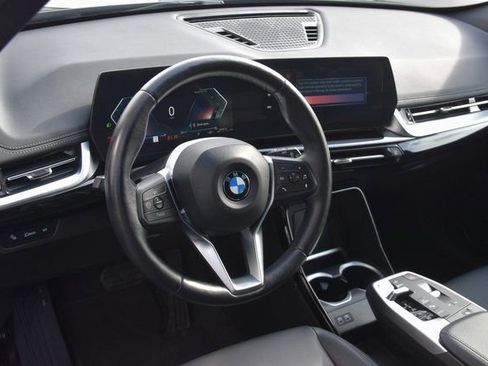 Used 2025 BMW X1 xDrive28i image 15
