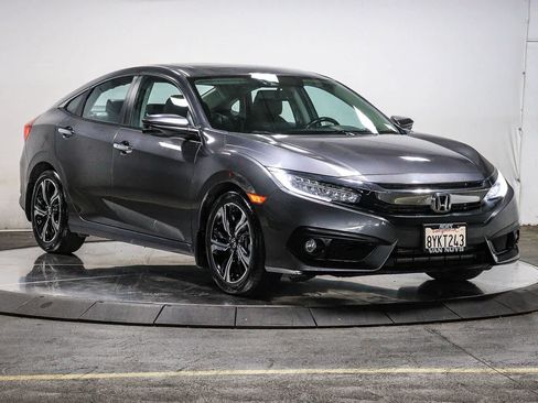 Used 2016 Honda Civic Touring image 5