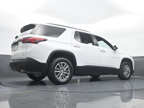 Used 2023 Chevrolet Traverse LT image 63