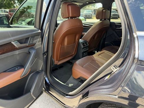 Used 2019 Audi Q5 2.0T Premium w/ Convenience Package image 27