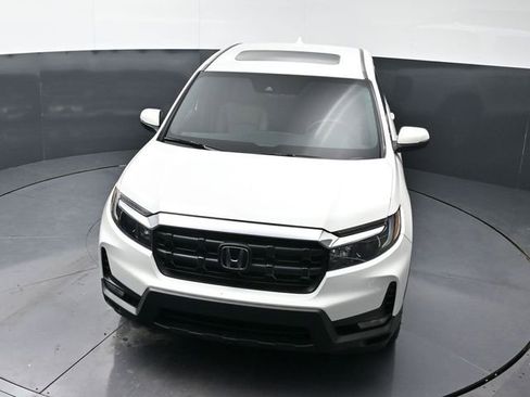 Certified 2025 Honda Ridgeline RTL image 24