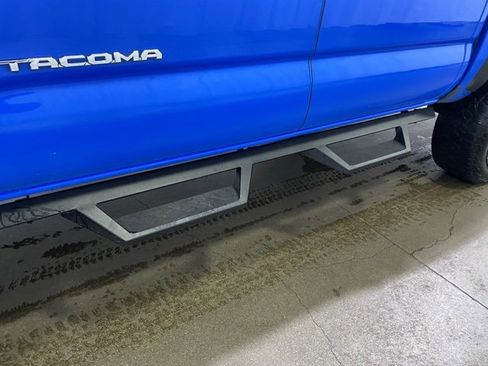 Used 2020 Toyota Tacoma TRD Off-Road image 24