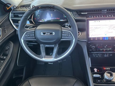 Used 2023 Jeep Grand Cherokee 4WD 4xe image 15