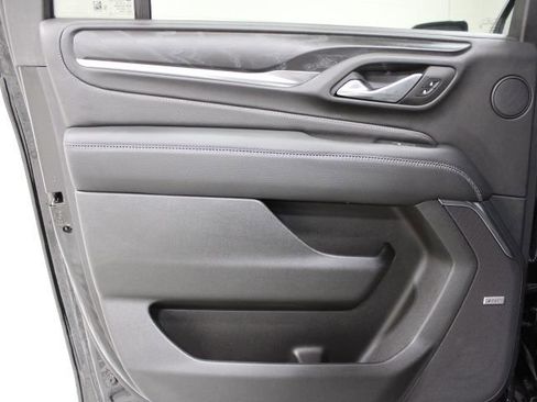 Used 2024 GMC Yukon XL Denali image 22