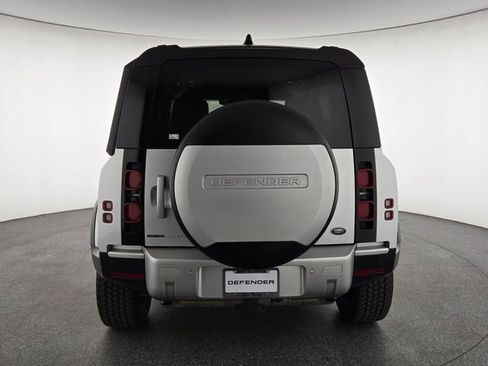 Used 2020 Land Rover Defender 110 HSE AWD/4WD image 7
