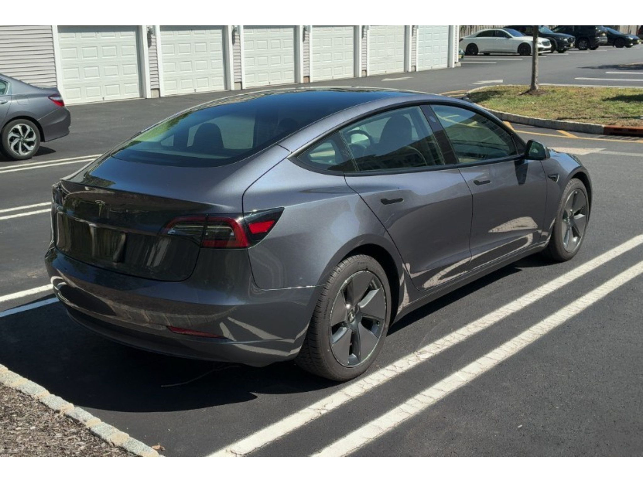 Used 2023 Tesla Model 3 Standard Range RWD image 3