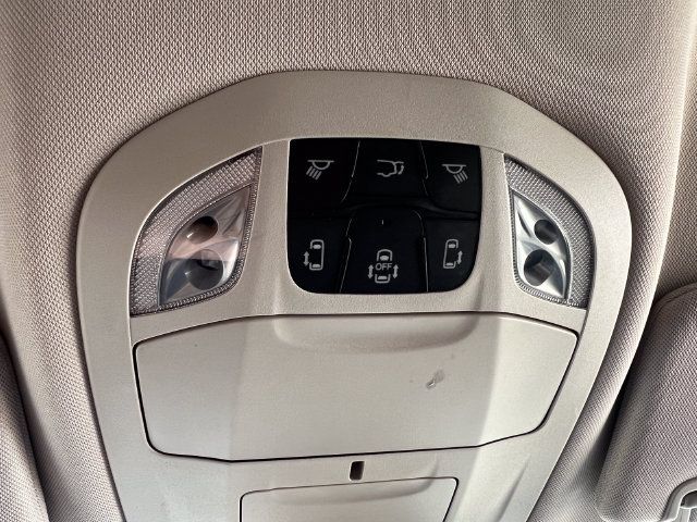 Used 2024 Chrysler Pacifica Touring-L w/ Road Tripper Package FWD image 31