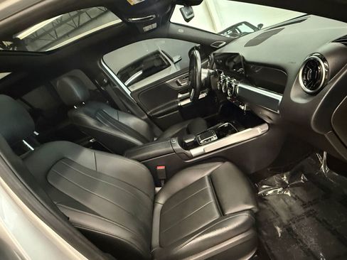 Used 2020 Mercedes-Benz GLB 250 4MATIC image 24