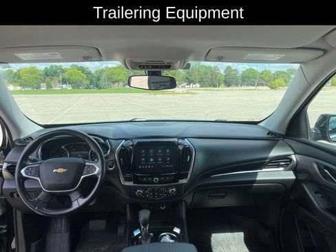 Used 2021 Chevrolet Traverse LT FWD image 13