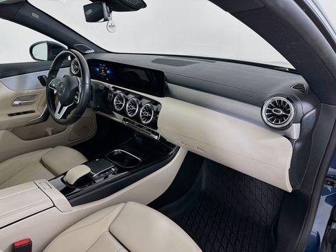 Certified 2021 Mercedes-Benz CLA 250 4MATIC image 28