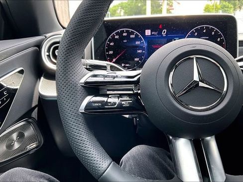 Used 2026 Mercedes-Benz CLE 300 4MATIC Cabriolet image 9