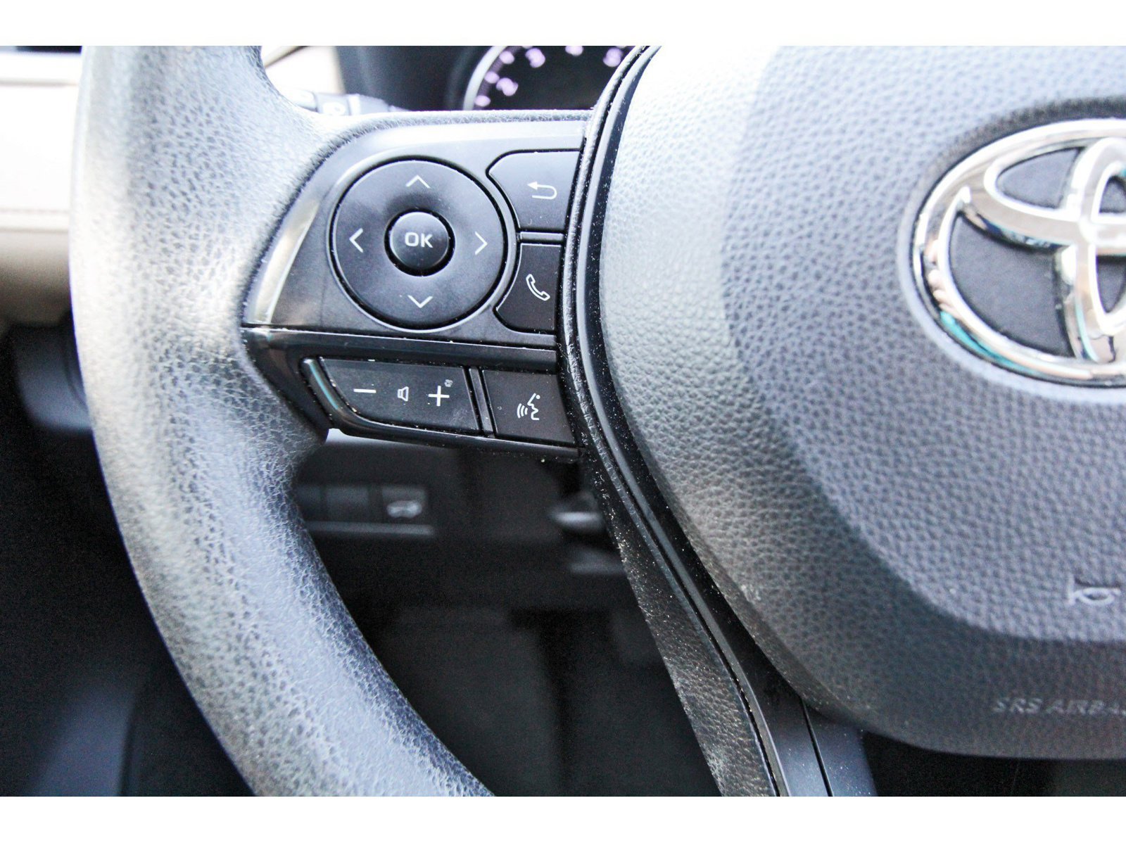 Used 2019 Toyota RAV4 XLE w/ Convenience Package FWD image 15