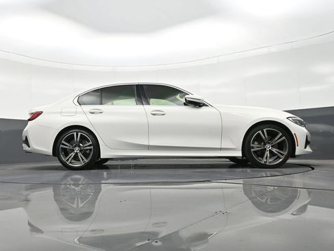 Used 2021 BMW 330i Sedan w/ Convenience Package image 28