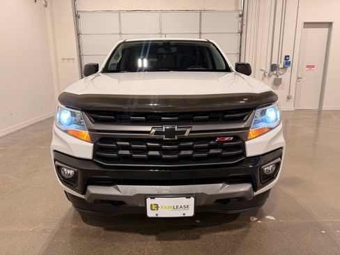Used 2022 Chevrolet Colorado Z71 AWD/4WD image 2