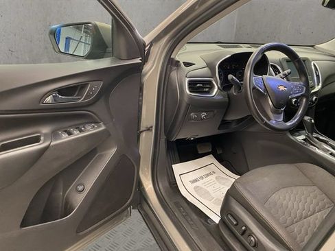 Used 2018 Chevrolet Equinox LT AWD/4WD image 19